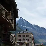Des Alpes Chalet *