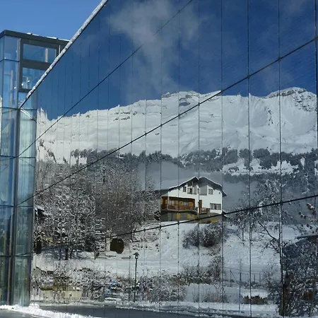 Des Alpes Κρανς Μοντάνα