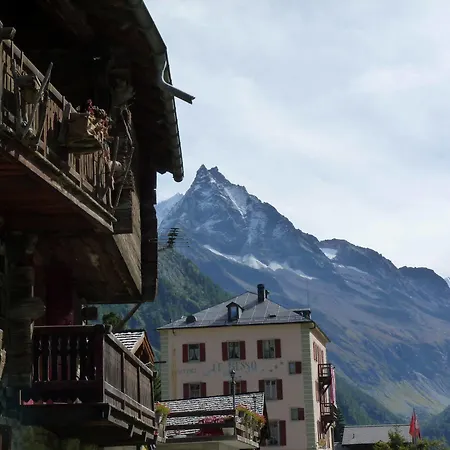 Des Alpes Σαλέ *