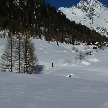 Dağ evi Des Alpes Crans-Montana