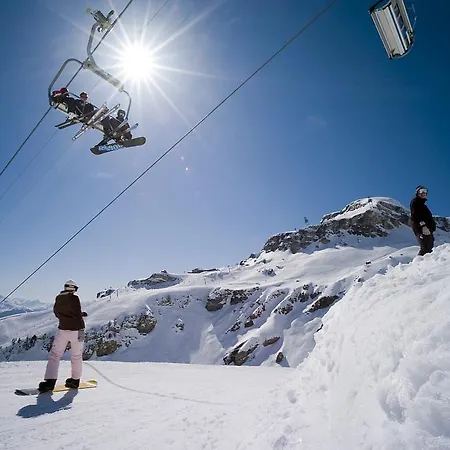 Des Alpes Dağ evi