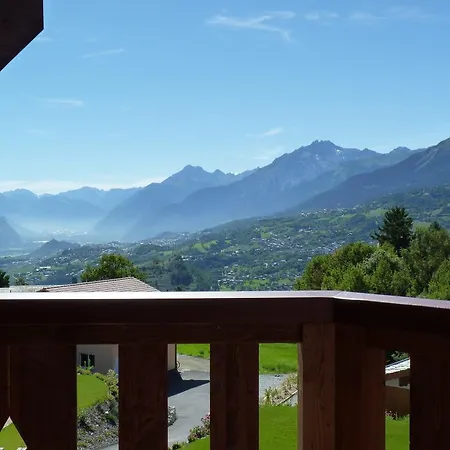 Des Alpes Dağ evi *